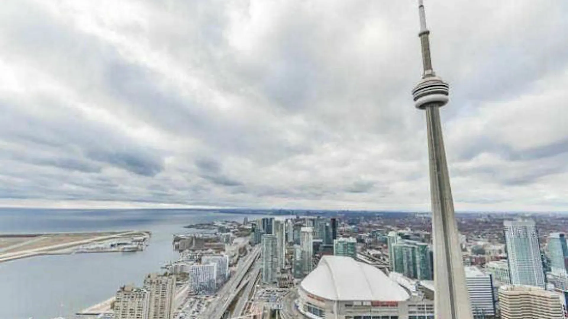 Eg Suites - Stunning Condo Toronto Hotel