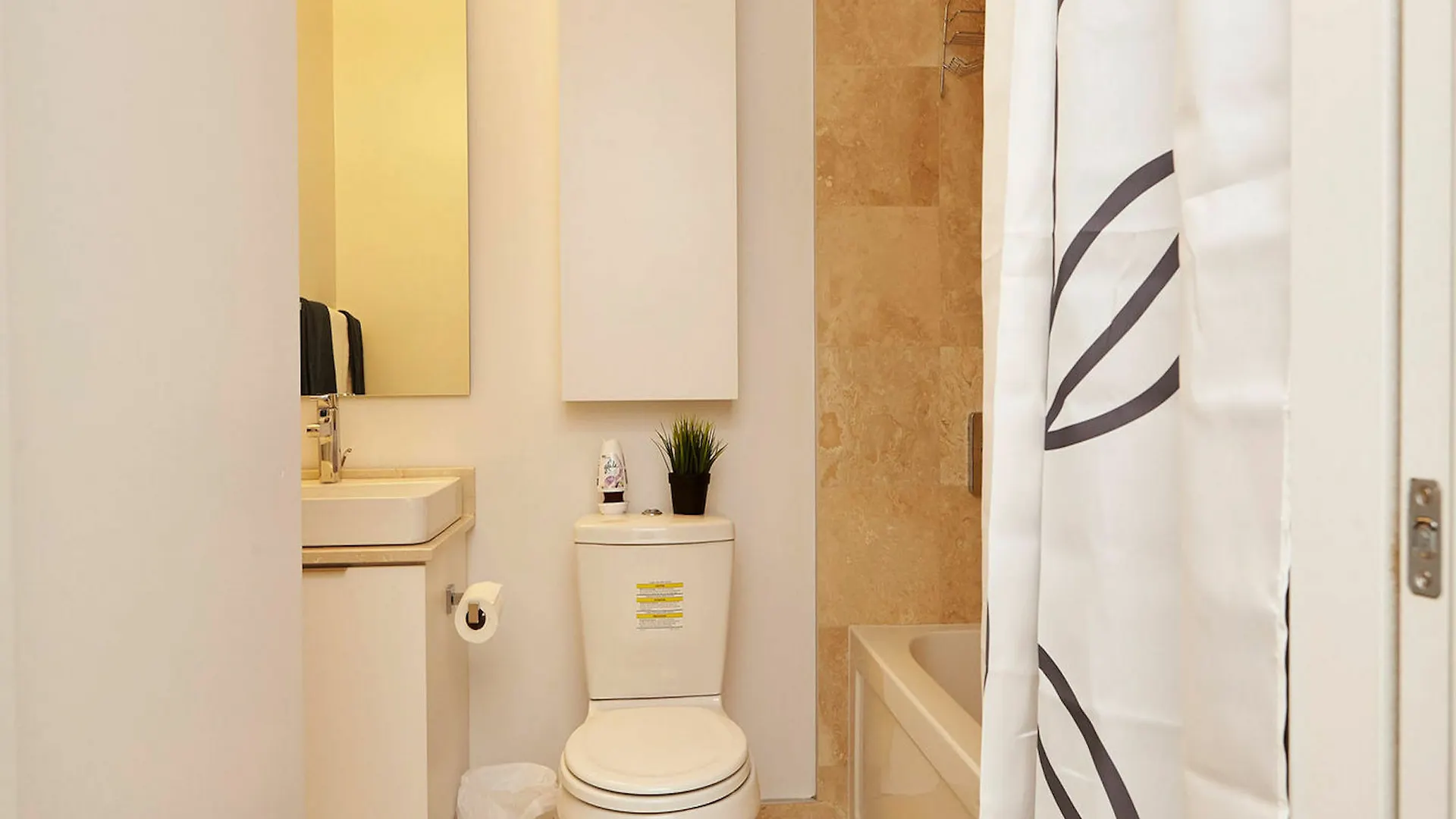 Hotel Eg Suites - Stunning Condo Toronto