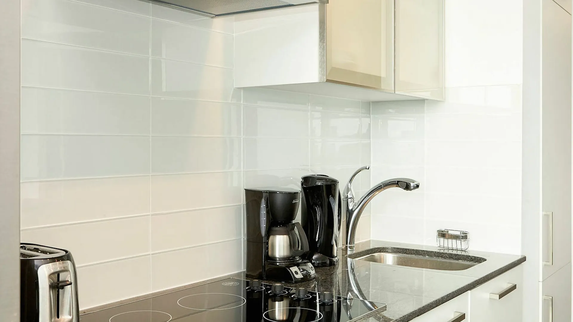 Eg Suites - Stunning Condo Toronto 4*,